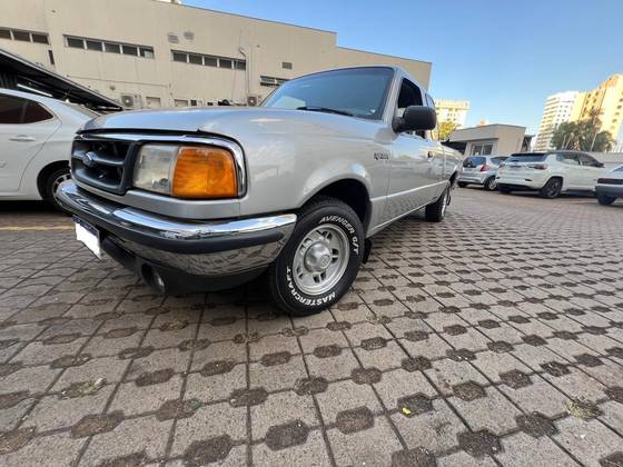 FORD RANGER 4.0 STX 4X2 CE V6 12V GASOLINA 2P MANUAL FORD RANGER 4.0 STX 4X2 CE V6 12V GASOLINA 2P MANUAL